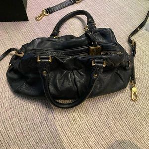Marc Jacobs black hand bag. Leather. Slight discoloration inside.